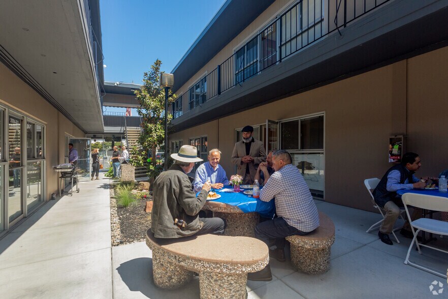 More Photos Of 2060 Walsh Ave, Santa Clara Unknown For Lease