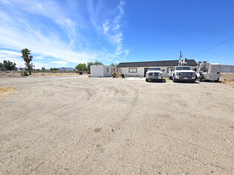 More Photos Of 10135 S Barrackman Rd, Mohave Valley Light Distribution For Lease