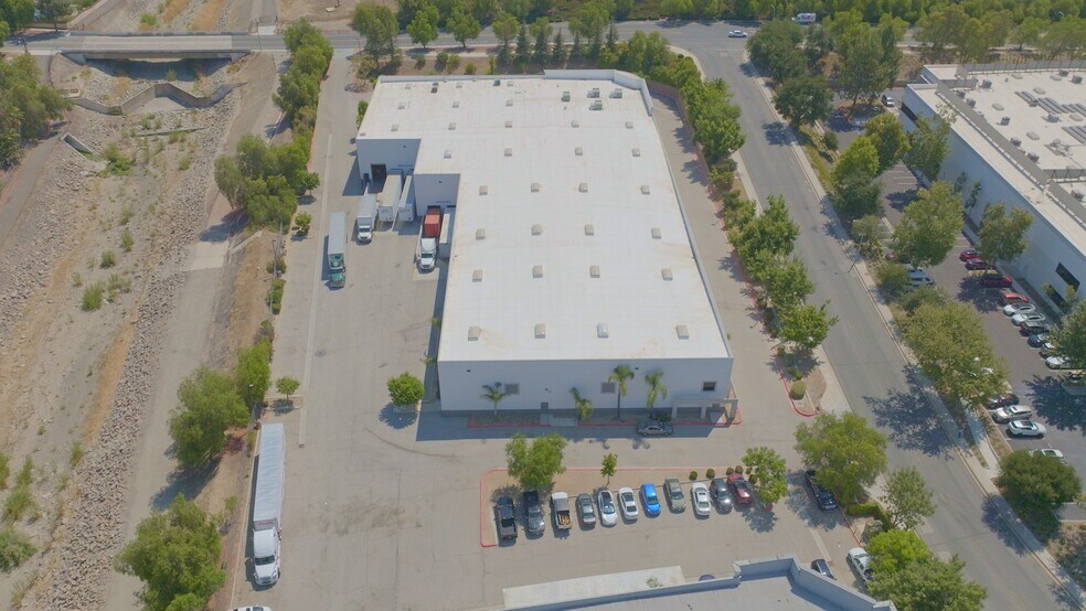 More Photos Of 3987 Heritage Oak Ct, Simi Valley Manufacturing For Lease