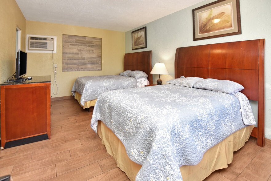 More Photos Of 808 S Atlantic Ave, Daytona Beach Hospitality For Sale