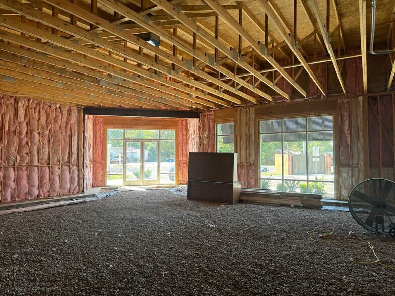 More Photos Of 1713 State Route 121 Bypass North, Murray Medical For Lease