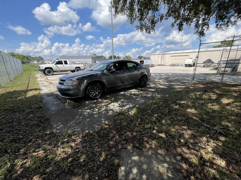 More Photos Of 3489 All American Blvd, Orlando Warehouse For Sale