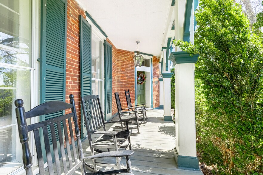 More Photos Of 2416 Lowesville Rd, Amherst Hospitality For Sale