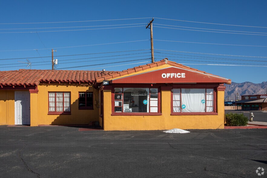 More Photos Of 1919 N Oracle Rd, Tucson Hotel For Sale