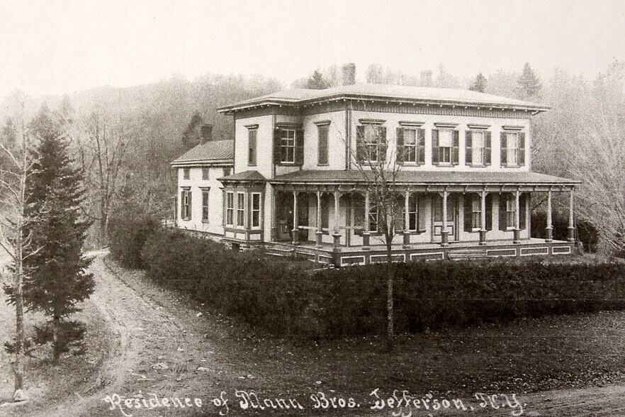 More Photos Of 102 Main St, Jefferson Hotel For Sale