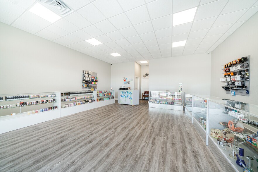 More Photos Of 307 US Highway 271 N, Gilmer Storefront Retail Office For Lease