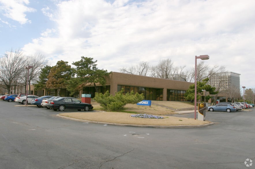More Photos Of 3525 NW 56th St, Oklahoma City Office For Lease