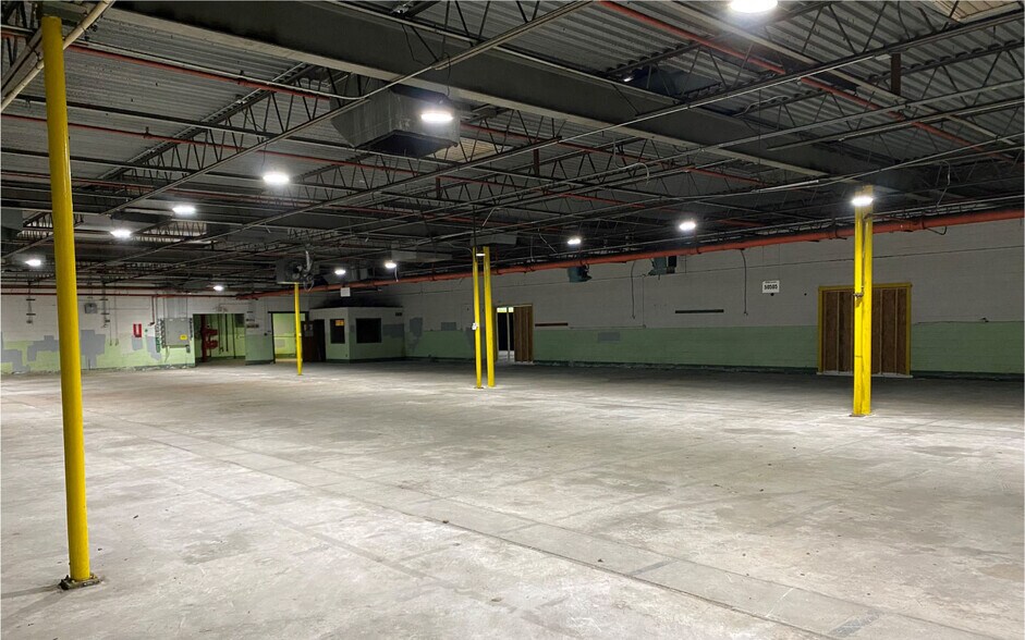 More Photos Of 544 Winfield Cir, Hartwell Manufacturing For Lease