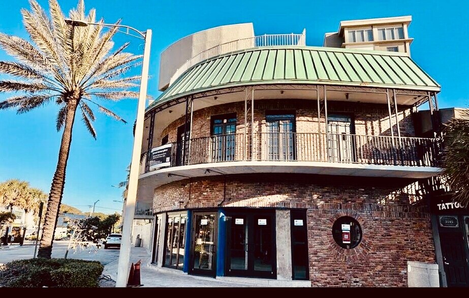 Primary Photo Of 900 Sunrise Ln, Fort Lauderdale Bar For Sale