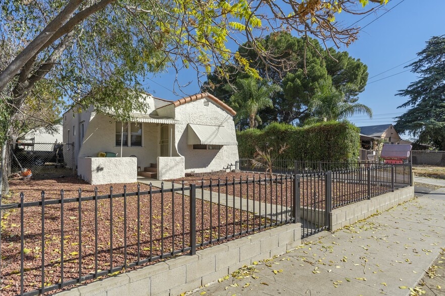 More Photos Of 12652 Bradley Ave, Sylmar Apartments For Sale
