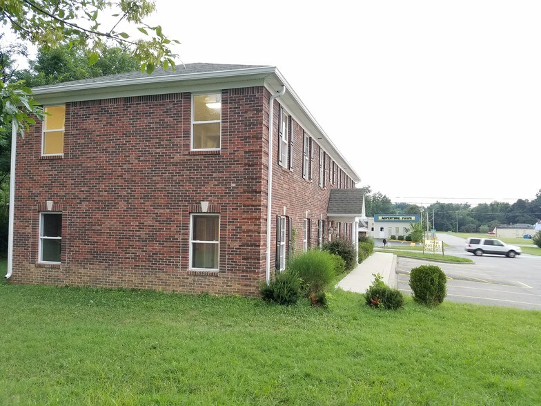 More Photos Of 7301 Fegenbush Ln, Louisville Office For Lease