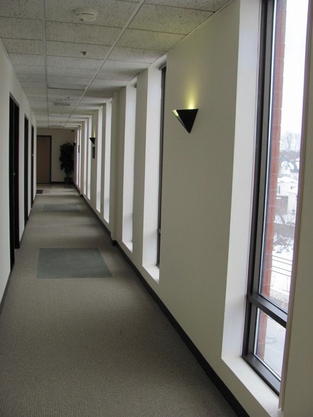 More Photos Of 333 North Ave, Wakefield Office For Lease