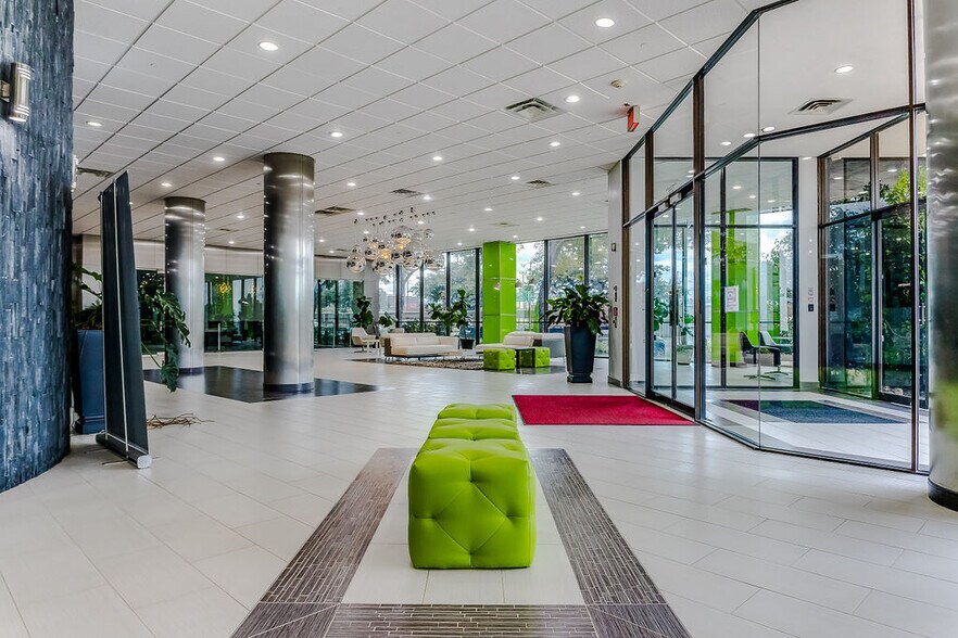 More Photos Of 2350 Valley View Ln, Dallas Loft Creative Space For Lease