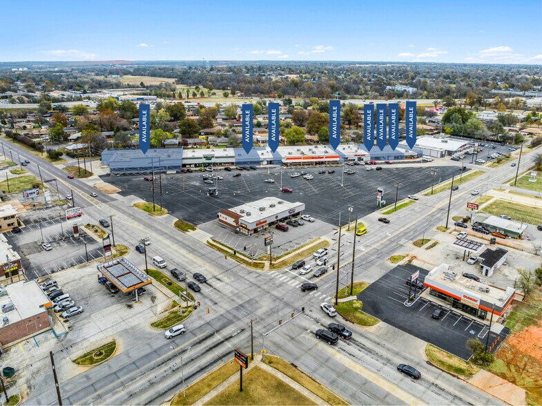 More Photos Of 4303-4349 SE 15th St, Del City General Retail For Lease