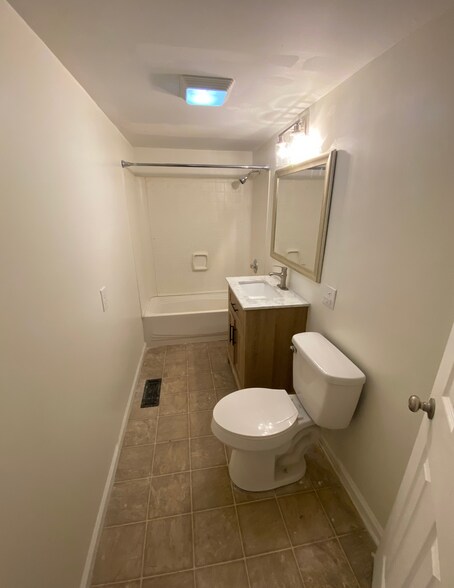 More Photos Of 128 Sandy Springs Ln, Lexington Manufactured Housing Mobile Home Park For Sale