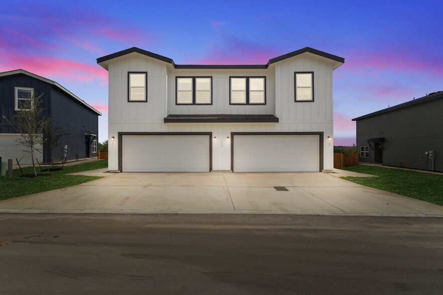 More Photos Of 8911 FM 1560, San Antonio Multifamily For Sale