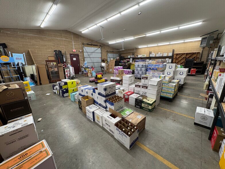 More Photos Of 404 Sagamore Pky W, West Lafayette Freestanding For Lease