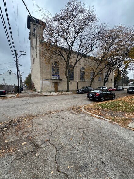 More Photos Of 5001 S Hermitage Ave, Chicago Religious Facility For Sale