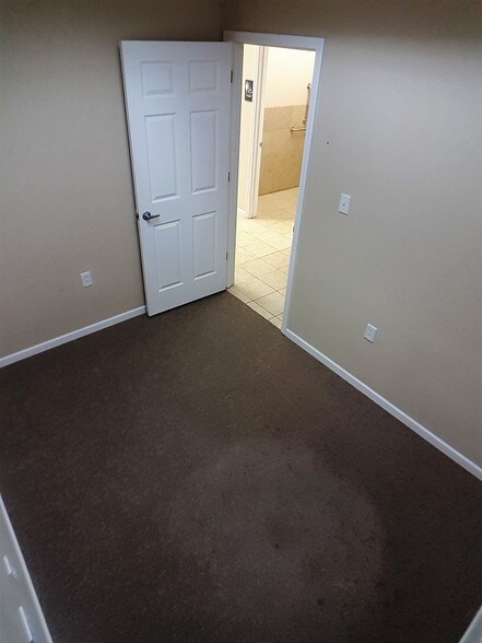 More Photos Of 1221 E 25th St, Lawrence Warehouse For Sale