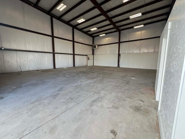 More Photos Of 325 E 2000 N, Ogden Warehouse For Lease