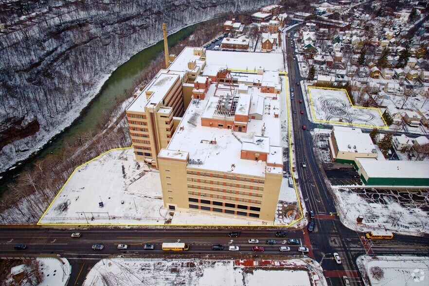 More Photos Of 1405-1447 Saint Paul St, Rochester Office For Sale