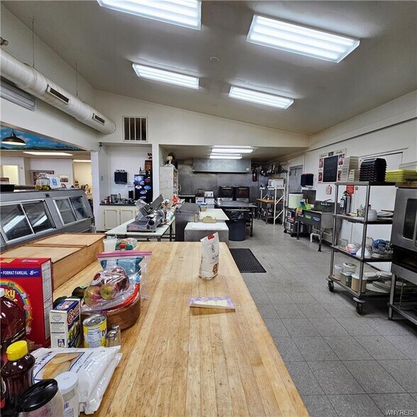 More Photos Of 10204 Roosevelt Hwy, Lyndonville General Retail For Sale