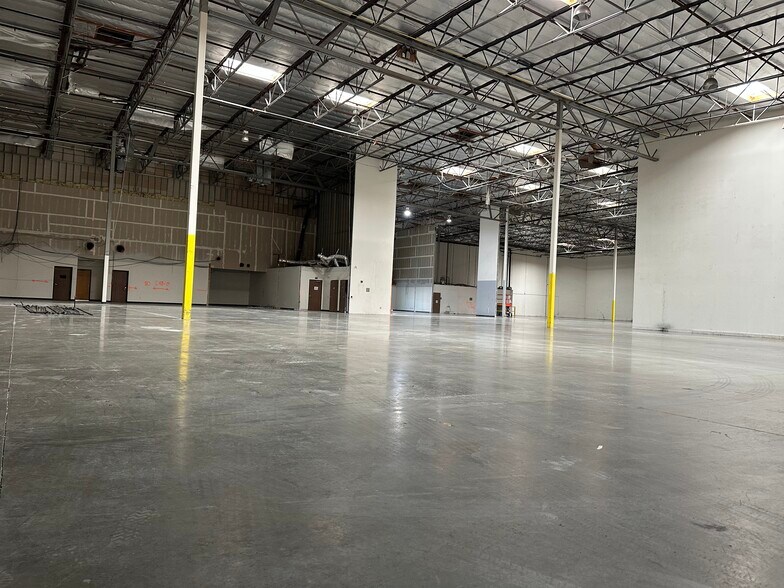 More Photos Of 12318 Lower Azusa Rd, Arcadia Warehouse For Sale