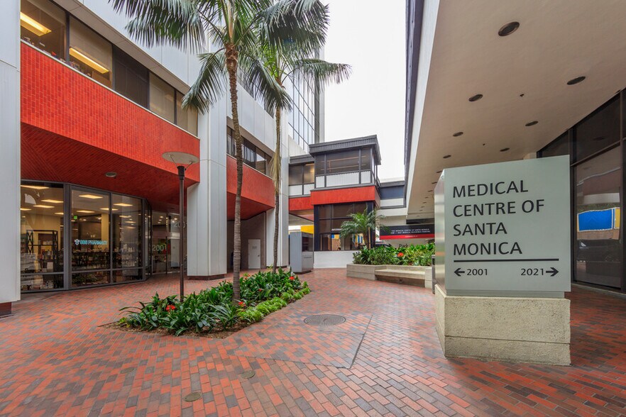 More Photos Of 2001 Santa Monica Blvd, Santa Monica Medical For Lease