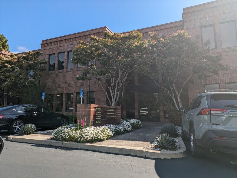 More Photos Of 133 Mission St, Santa Cruz Medical For Lease