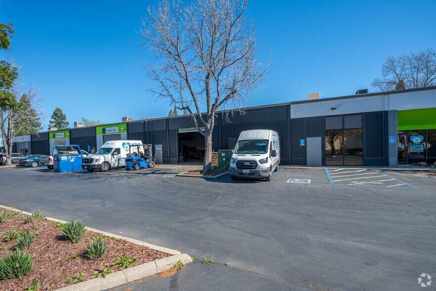 More Photos Of 9881-9969 Horn Rd, Sacramento Unknown For Lease
