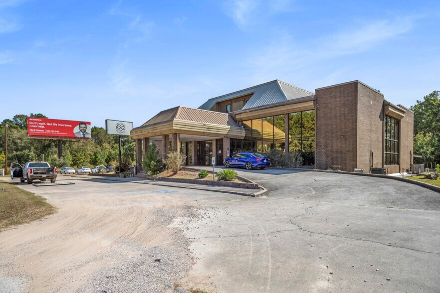 Primary Photo Of 610 N Tx-336-loop E, Conroe Office For Lease
