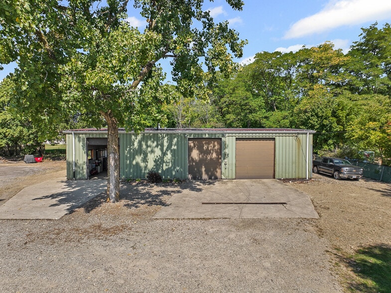 More Photos Of 4371 Hickory Ridge Ave, Brunswick Warehouse For Sale