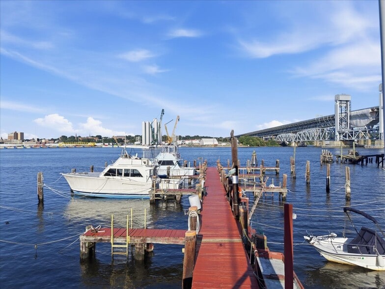 More Photos Of 53 Thames St, Groton Marina For Sale