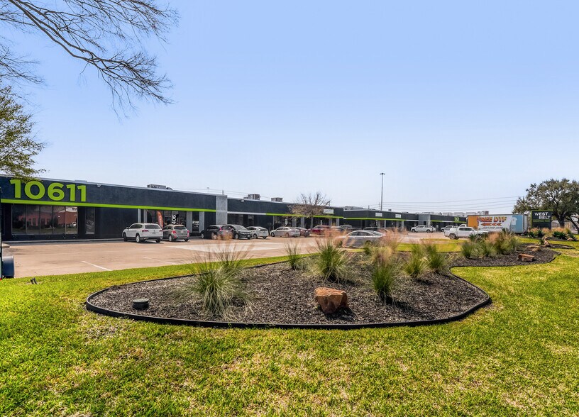 More Photos Of 10631 Harwin Dr, Houston Unknown For Lease