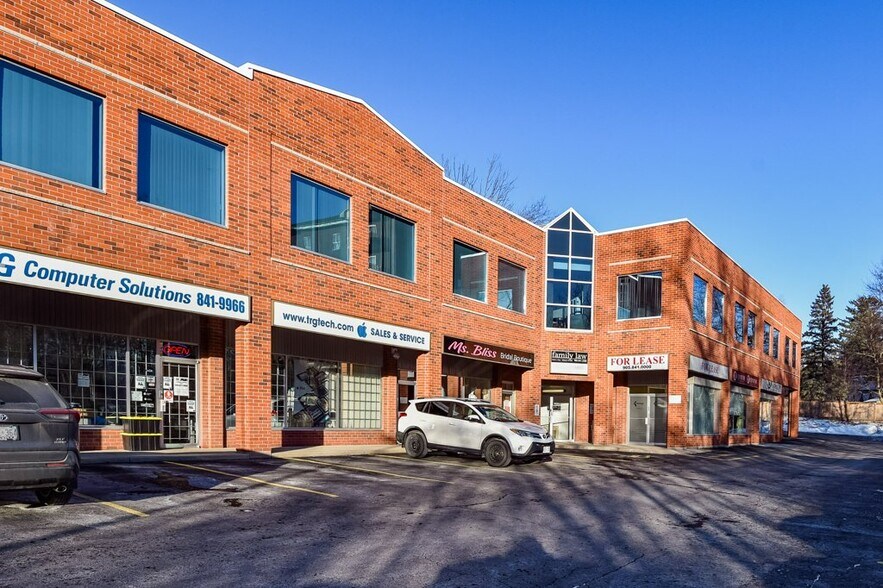 More Photos Of 15105 Yonge St, Aurora Office For Lease