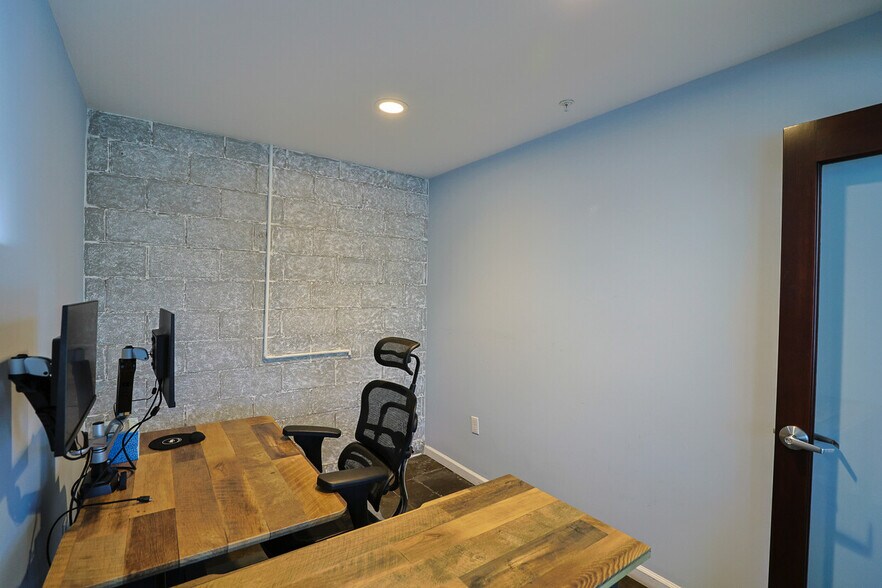 More Photos Of 30, 34, 44 Hermosa Ave, Hermosa Beach Office Residential For Sale