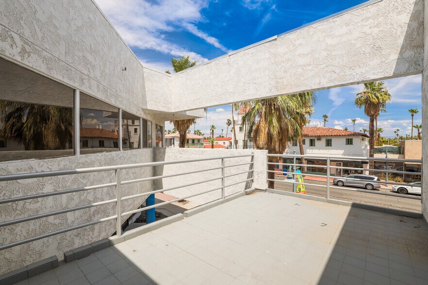 More Photos Of 777 N Palm Canyon Dr, Palm Springs Loft Creative Space For Sale