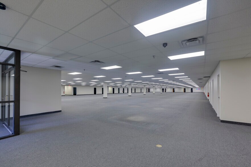 More Photos Of 104 Coleman Blvd, Savannah Warehouse For Sale