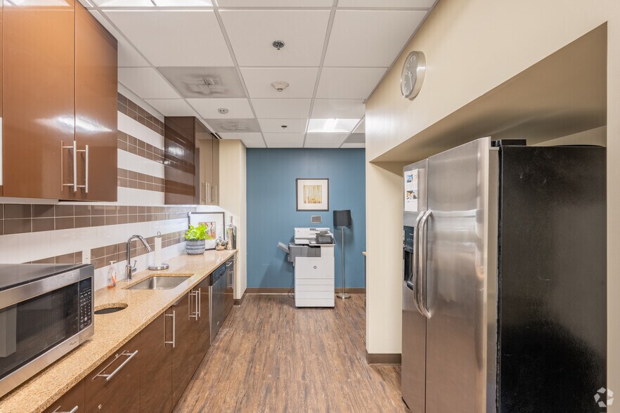 More Photos Of 3 Allied Dr, Dedham Coworking Space