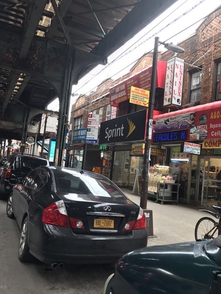 More Photos Of 82-07 Roosevelt Ave, Jackson Heights Storefront Retail Office For Sale