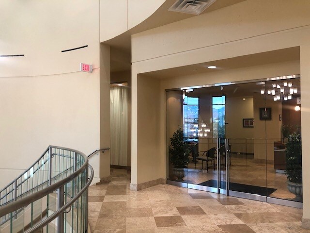 More Photos Of 8845 W Flamingo Rd, Las Vegas Medical For Lease