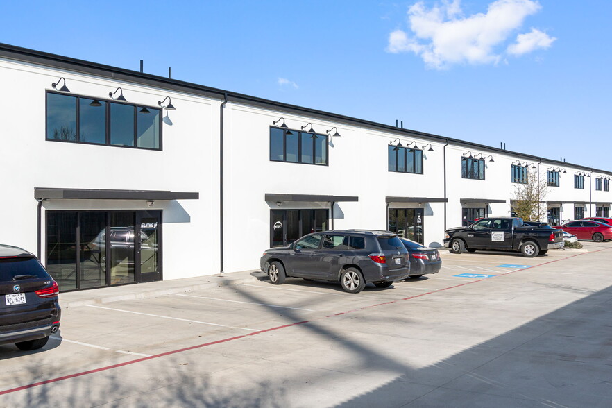 Primary Photo Of 1750 Briercroft, Carrollton Warehouse For Lease