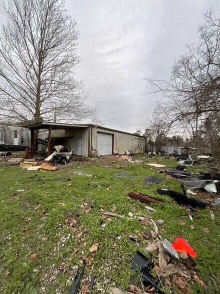 More Photos Of 609 Oak St, La Marque Warehouse For Sale