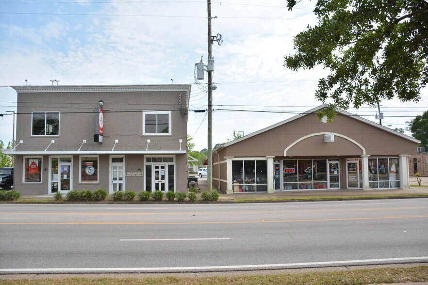 More Photos Of 2029-2041 Airport Blvd, Mobile Unknown For Lease