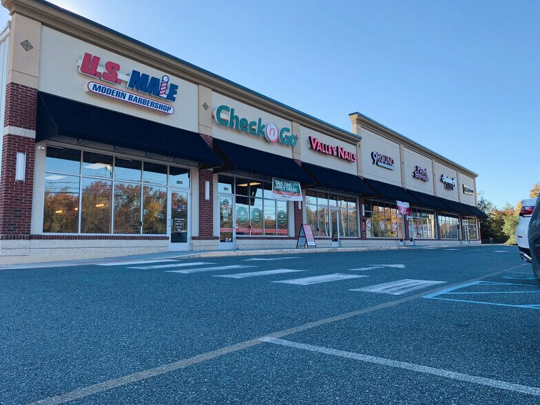 More Photos Of 2824 Pulaski Hwy, Newark Storefront Retail Office For Lease