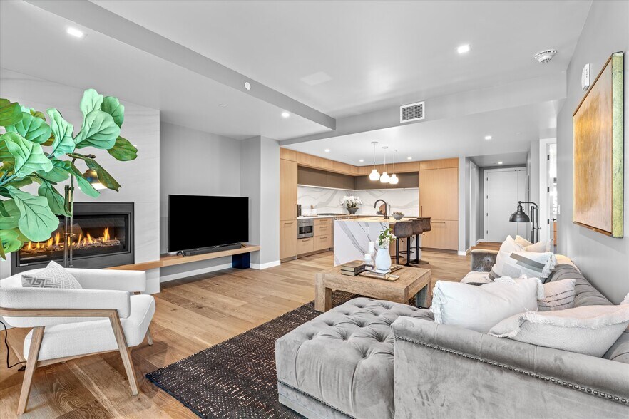 More Photos Of 590 Waterfront Way, Vancouver Multifamily For Sale