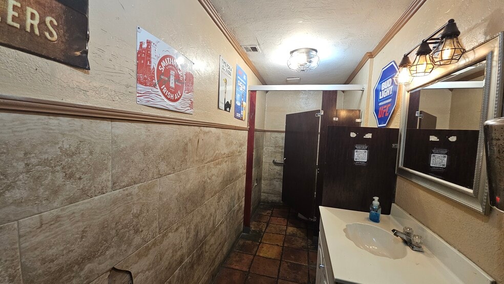 More Photos Of 614 Lake Ave, Lake Worth Restaurant For Sale