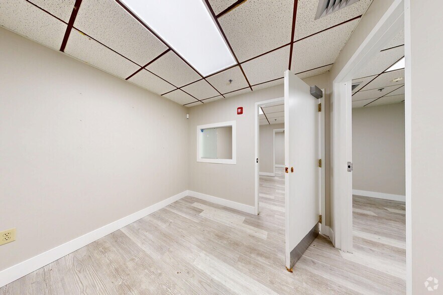 Primary Photo Of 499 NW 70th Ave, Plantation Office For Lease