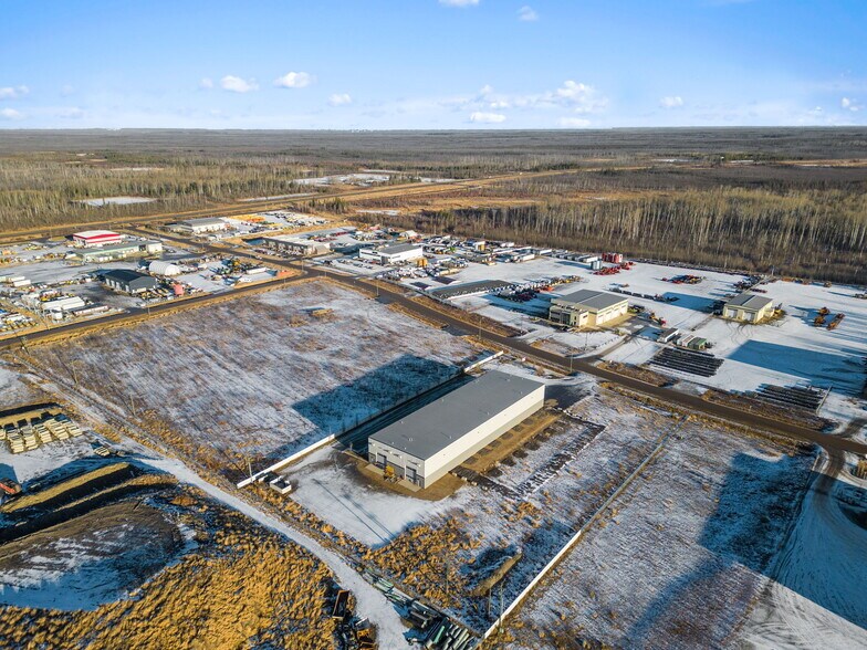 More Photos Of 340 Robertson Rd, Fort McMurray Warehouse For Sale