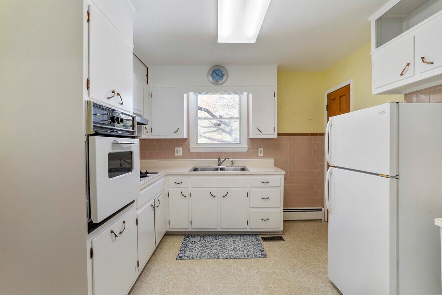 More Photos Of 2893 Jessup Rd, Jessup Office For Sale